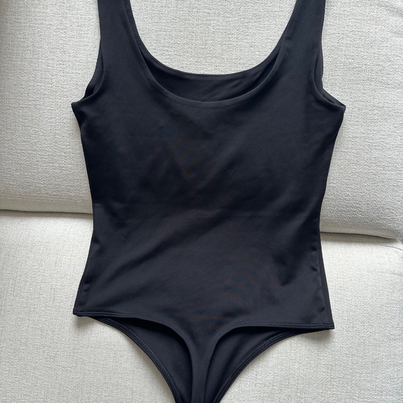 Express Body Contour Bodysuit - Picture 4 of 5